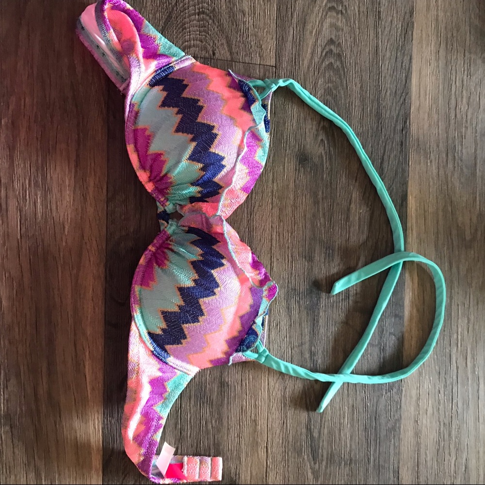Victoria’s Secret bikini top